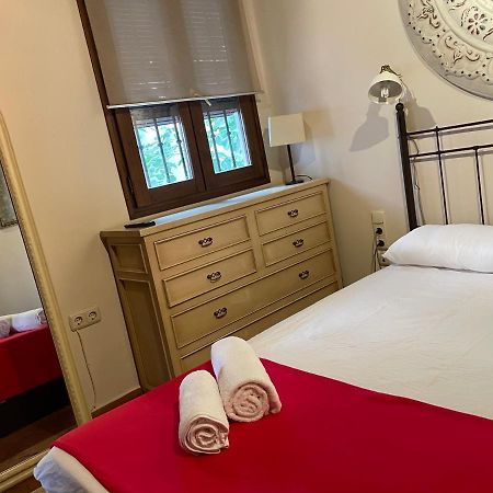 Sleep In Historic Puerta Elvira Apartment Granada Luaran gambar