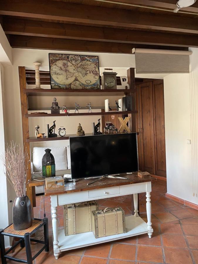 Sleep In Historic Puerta Elvira Apartment Granada Luaran gambar